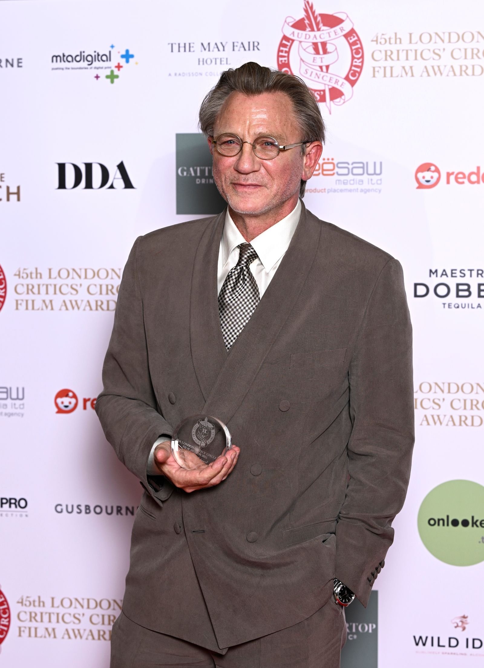 Daniel Craig
