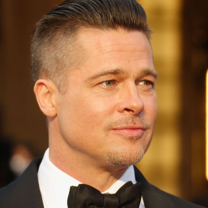 براد بيت بتسريحة "بومبادور" مع جوانب متدرجة (pompadour fade) في حفل توزيع جوائز الأوسكار عام 2014