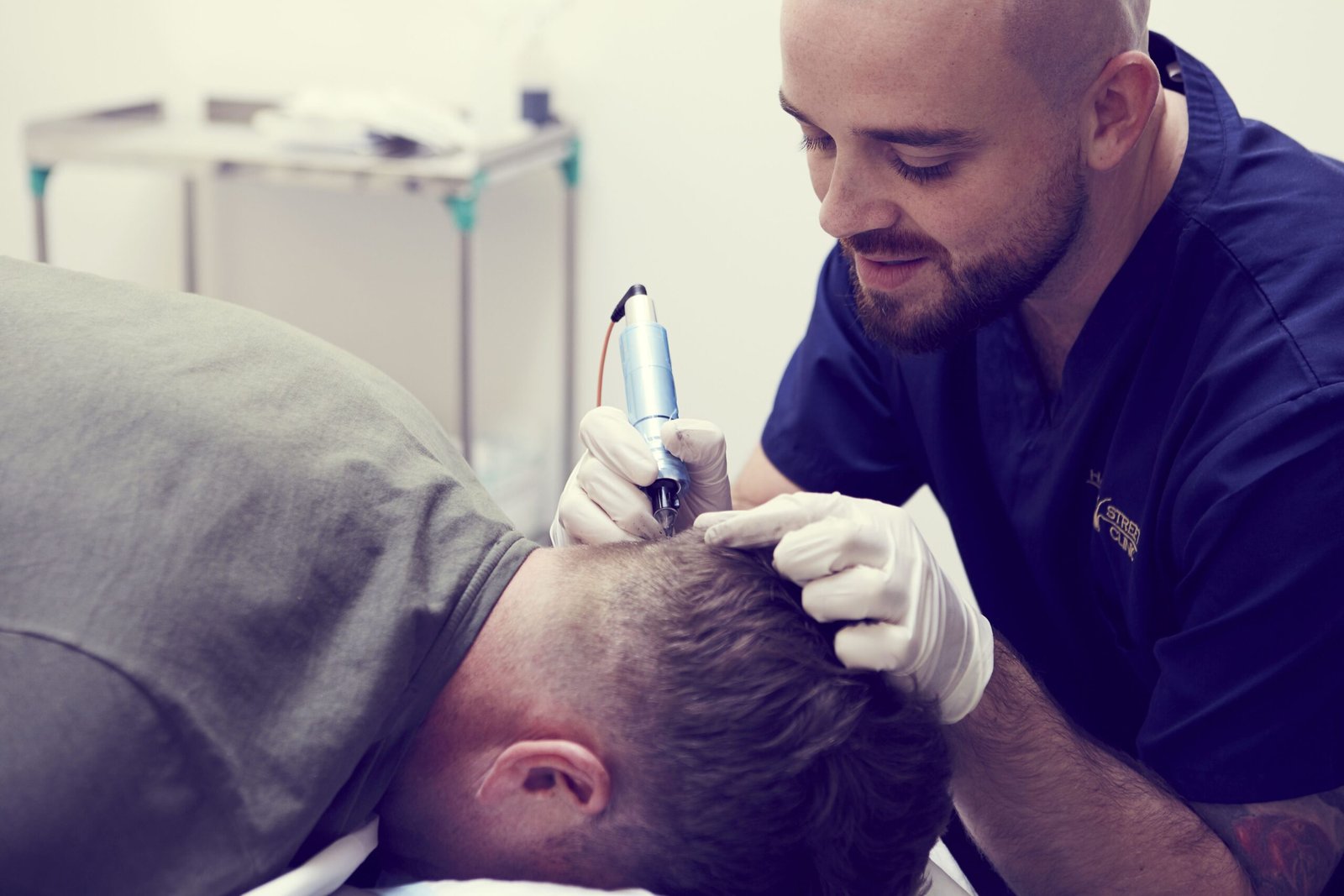 تقنية تصبغ فروة الرأس المتقدمة (Tricho Pigmentation)